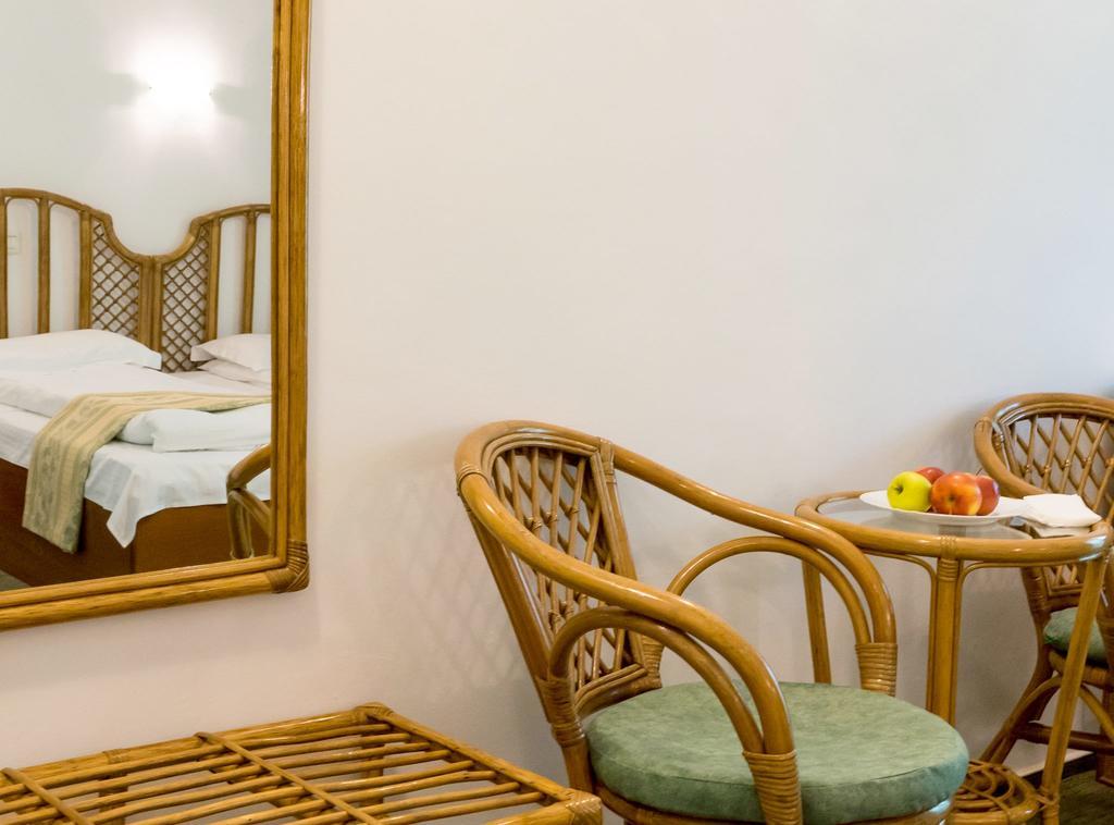 Vila Elena เอโฟริเอนอร์ด ภายนอก รูปภาพ