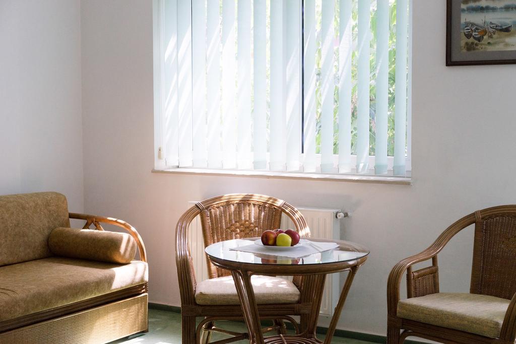Vila Elena เอโฟริเอนอร์ด ภายนอก รูปภาพ