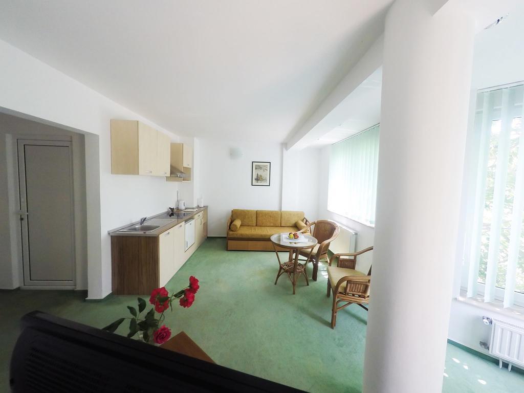 Vila Elena เอโฟริเอนอร์ด ภายนอก รูปภาพ